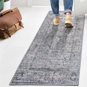 Brandy Rustic Border Low-Pile Machine-Washable Area Rug